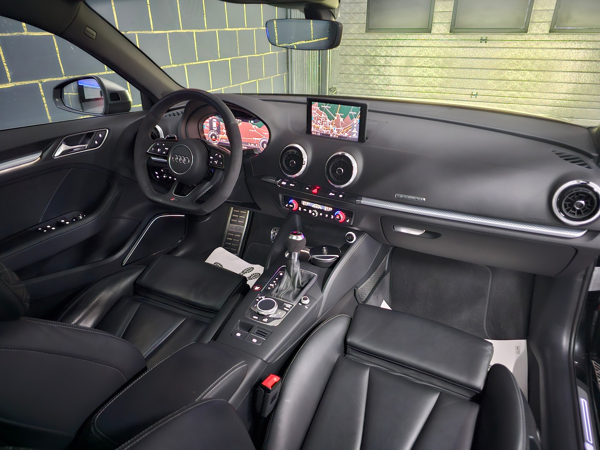 AUDI RS3 Sportback 2.5 TSI quattro S-tronic ohne OPF mit RS Sportauspuff-image-8