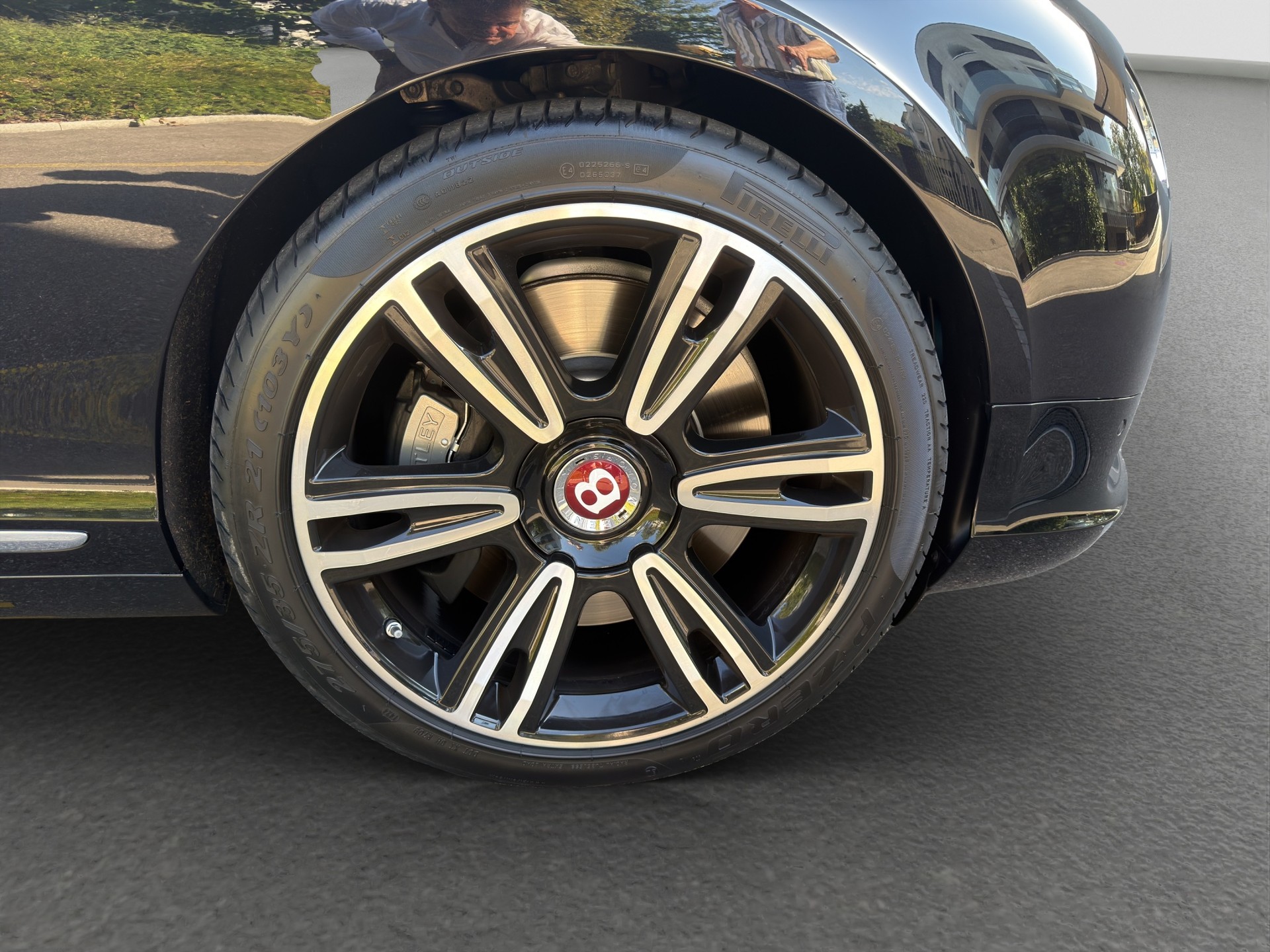 BENTLEY Continental GTC 4.0 V8-image-12