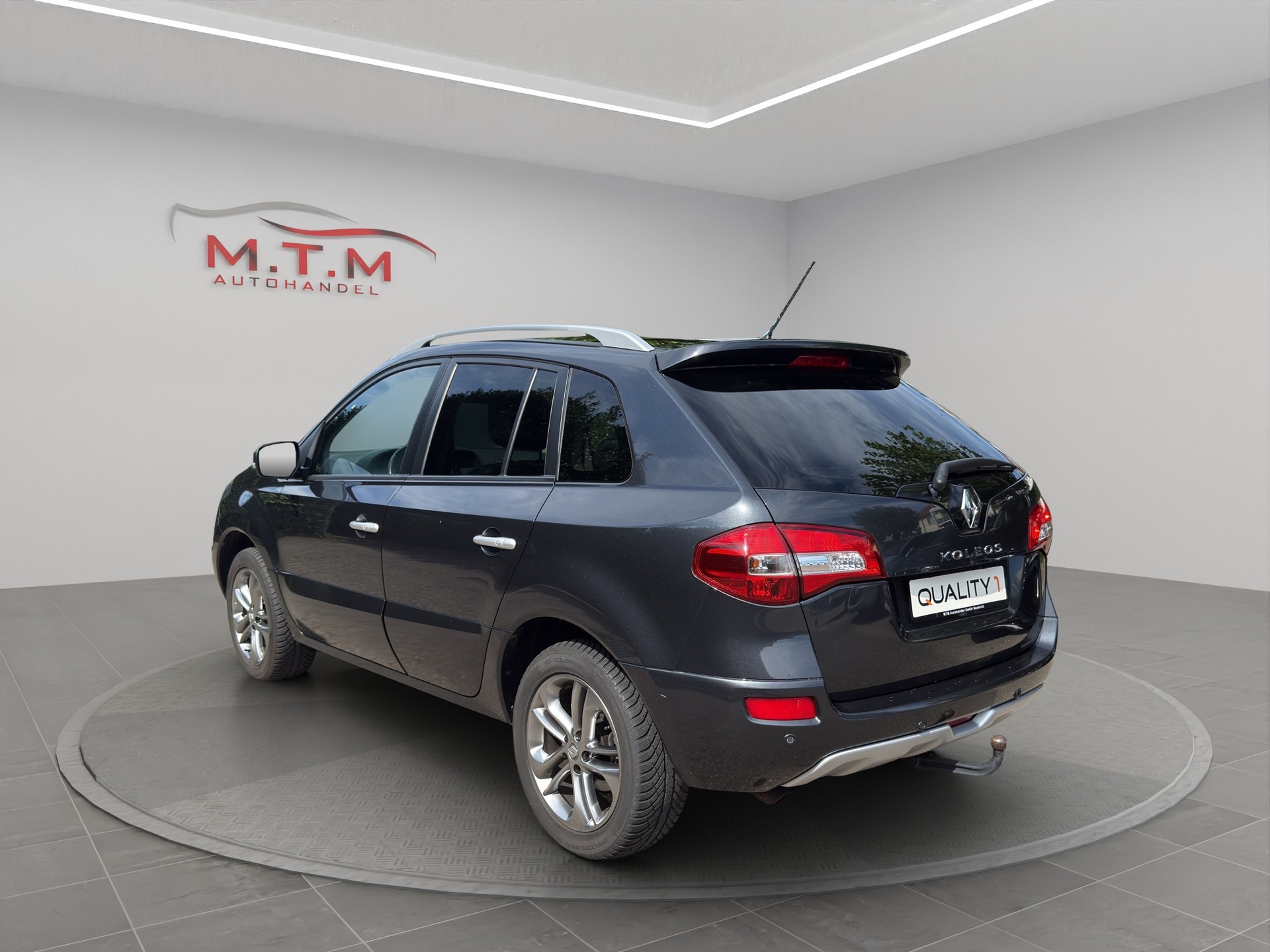 RENAULT Koleos 2.0 dCi Bose 4x4 Automatic-image-8