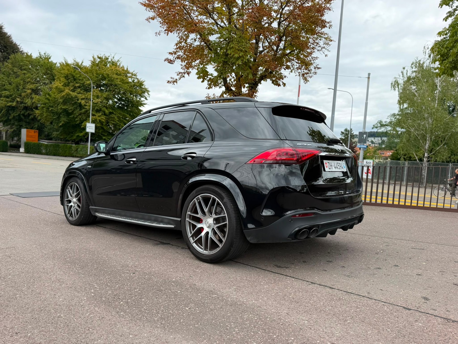 MERCEDES-BENZ GLE 53 AMG 4Matic+ 9G-Speedshift-image-4