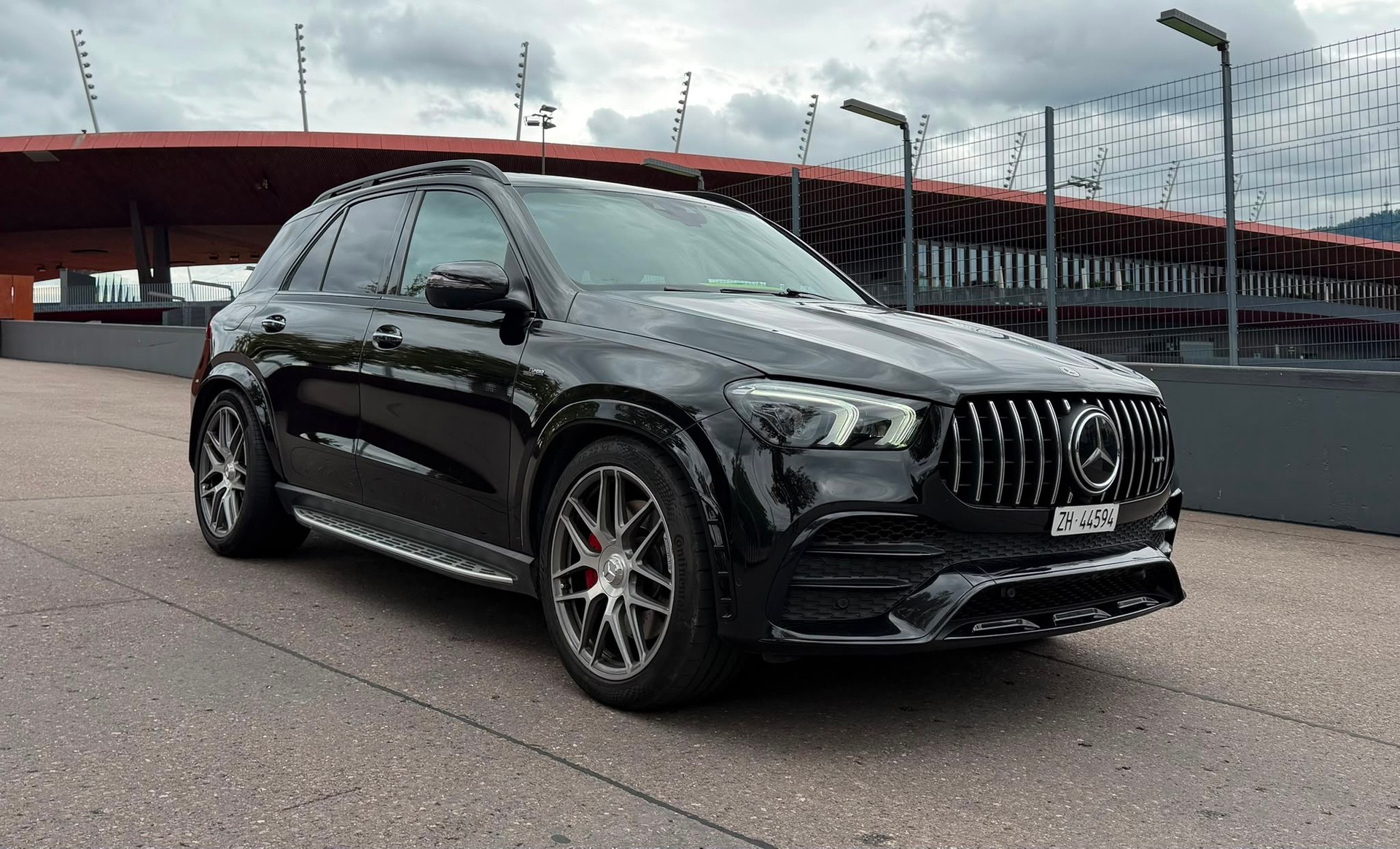 MERCEDES-BENZ GLE 53 AMG 4Matic+ 9G-Speedshift-image-0