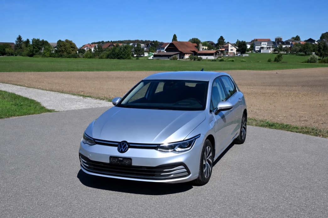 VW Golf 1.4 TSI PHEV Selection-image-0