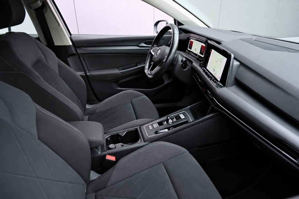 VW Golf 1.4 TSI PHEV Selection-image-4