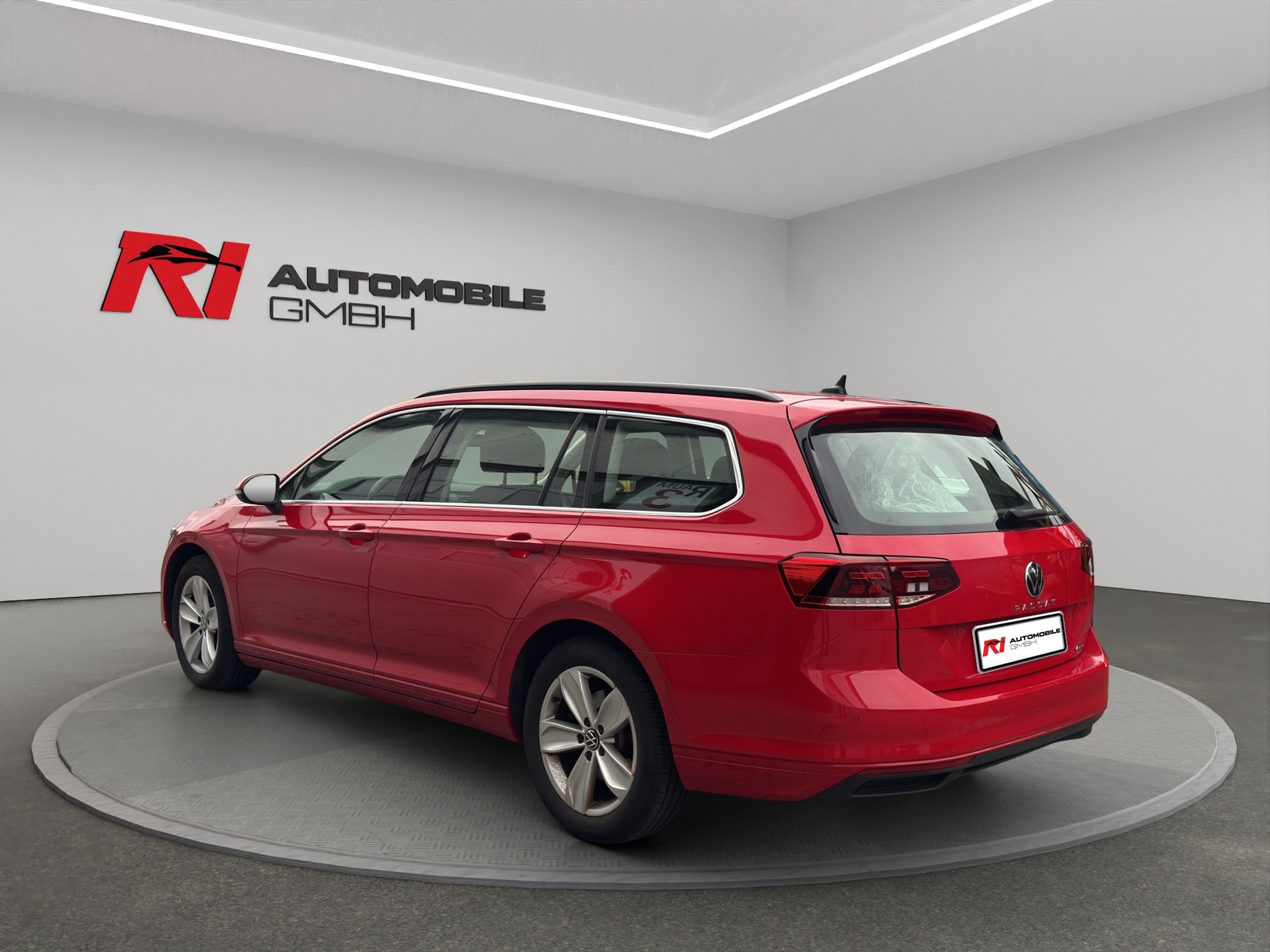 VW Passat 2.0 TDI BMT Elegance 4Motion DSG-image-4