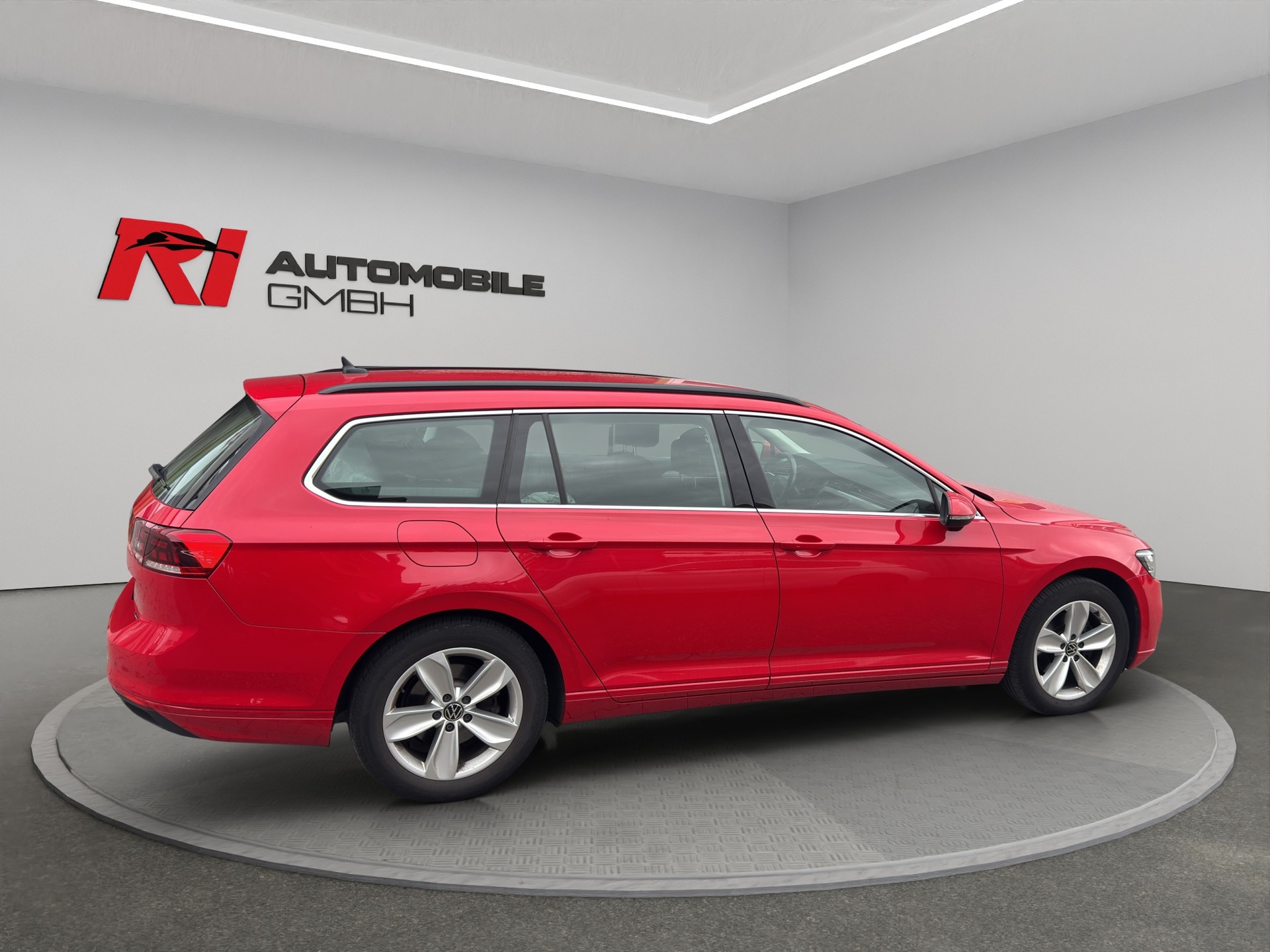 VW Passat 2.0 TDI BMT Elegance 4Motion DSG-image-6
