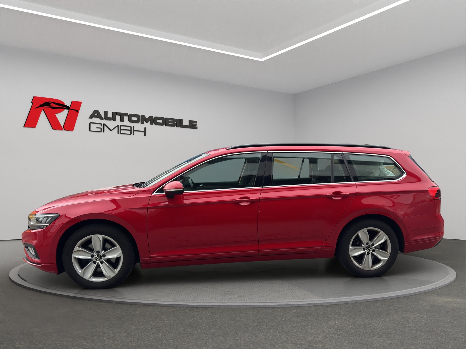 VW Passat 2.0 TDI BMT Elegance 4Motion DSG-image-2
