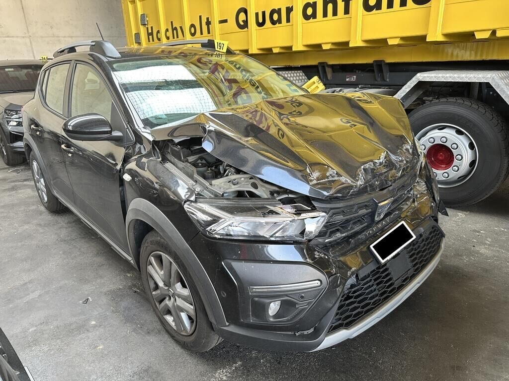 DACIA Sandero Stepway TCe 90 Comfort-image-1