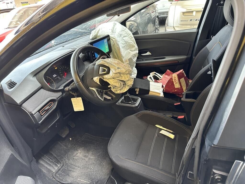 DACIA Sandero Stepway TCe 90 Comfort-image-5