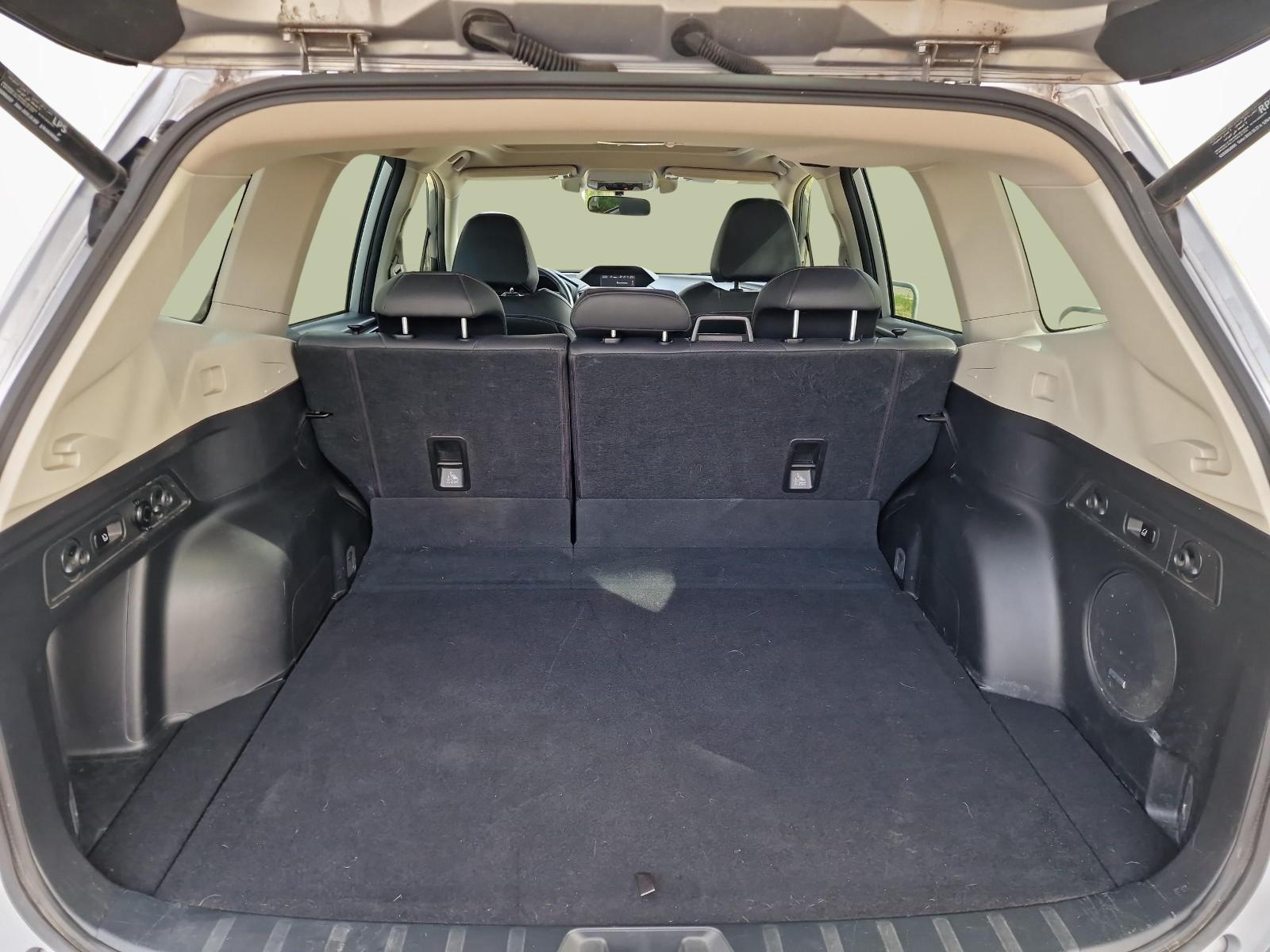 SUBARU Forester Station 2.0i e-Boxer Luxury-image-12