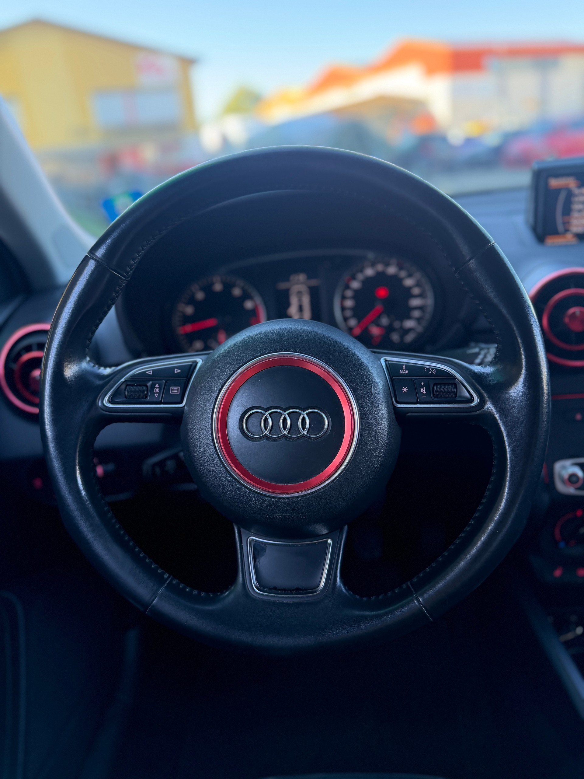 AUDI A1 Sportback 1.0 TFSI Sport-image-10