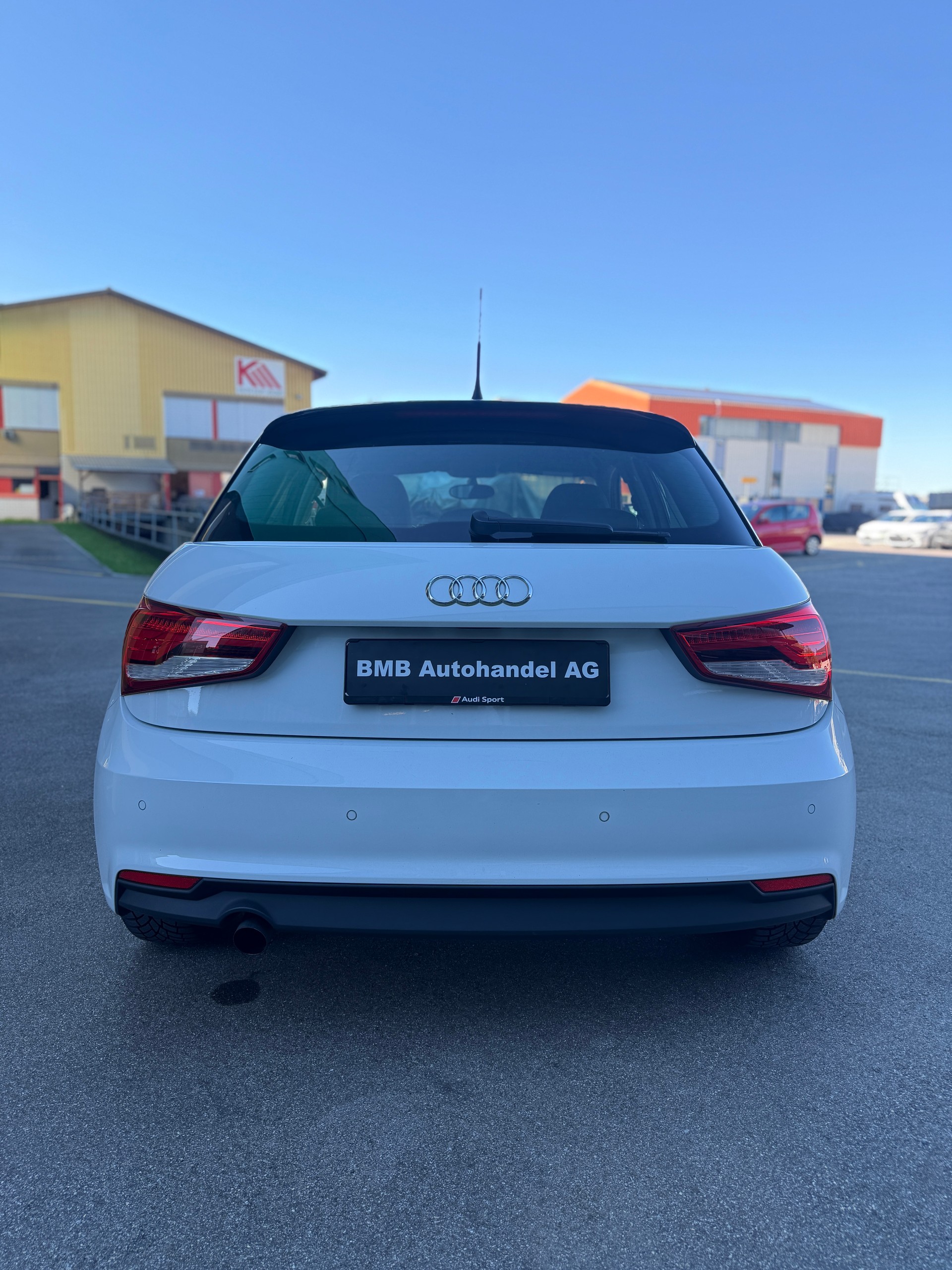 AUDI A1 Sportback 1.0 TFSI Sport-image-5