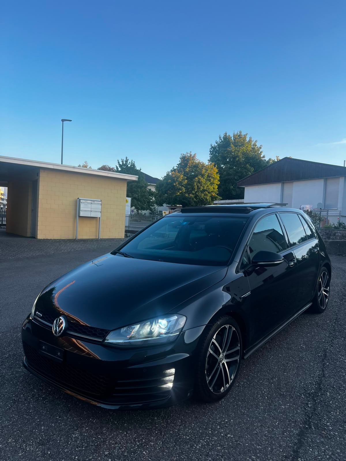 VW Golf 2.0 TDI GTD DSG-image-1