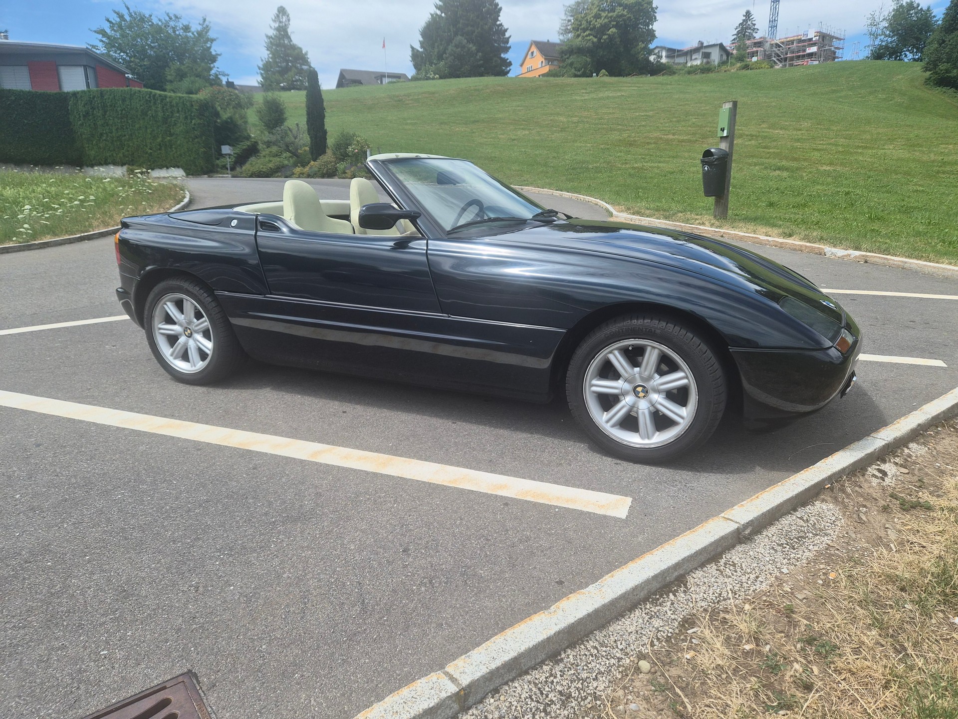 BMW Z1-image-0