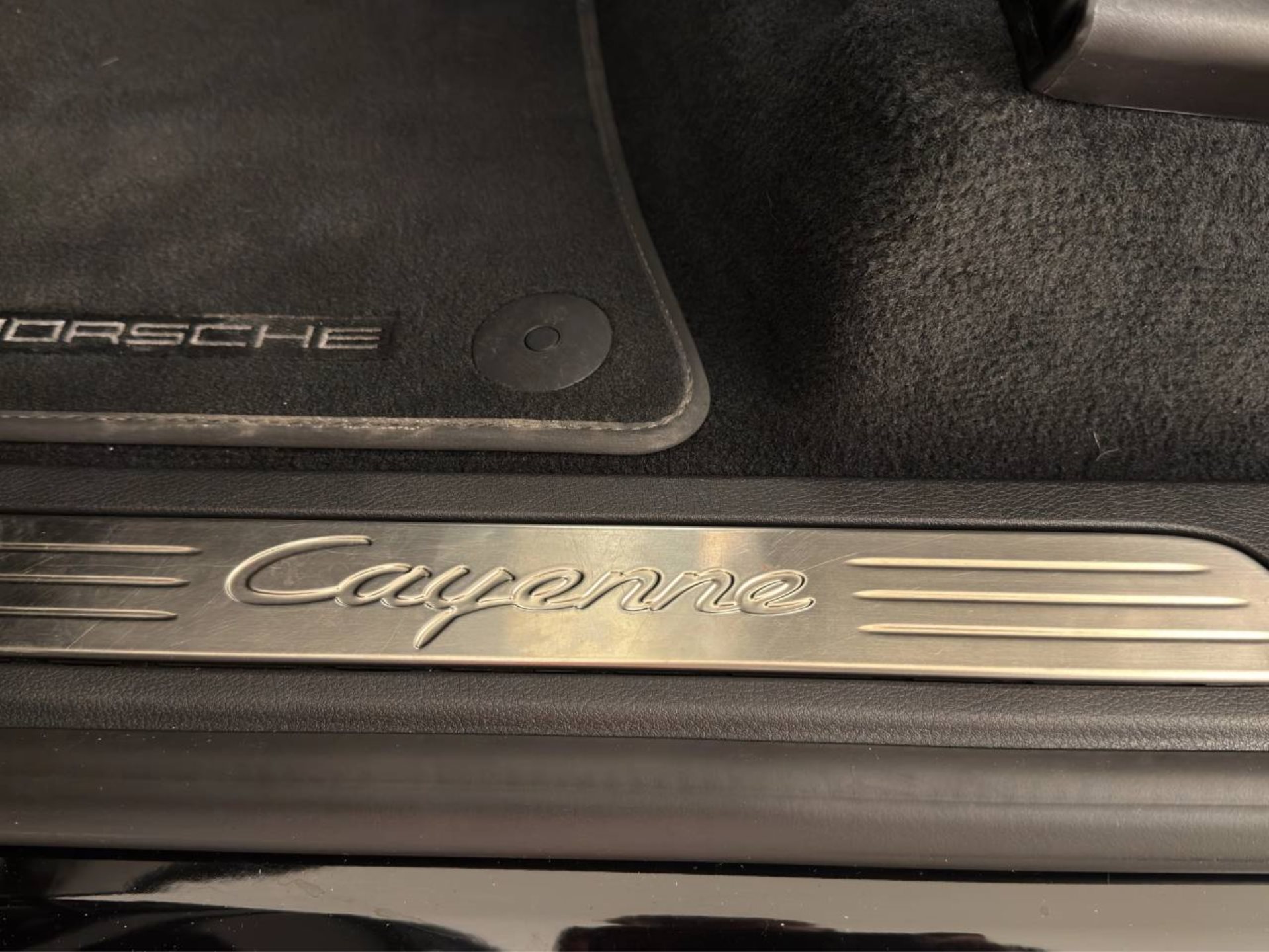 PORSCHE Cayenne Diesel-image-25