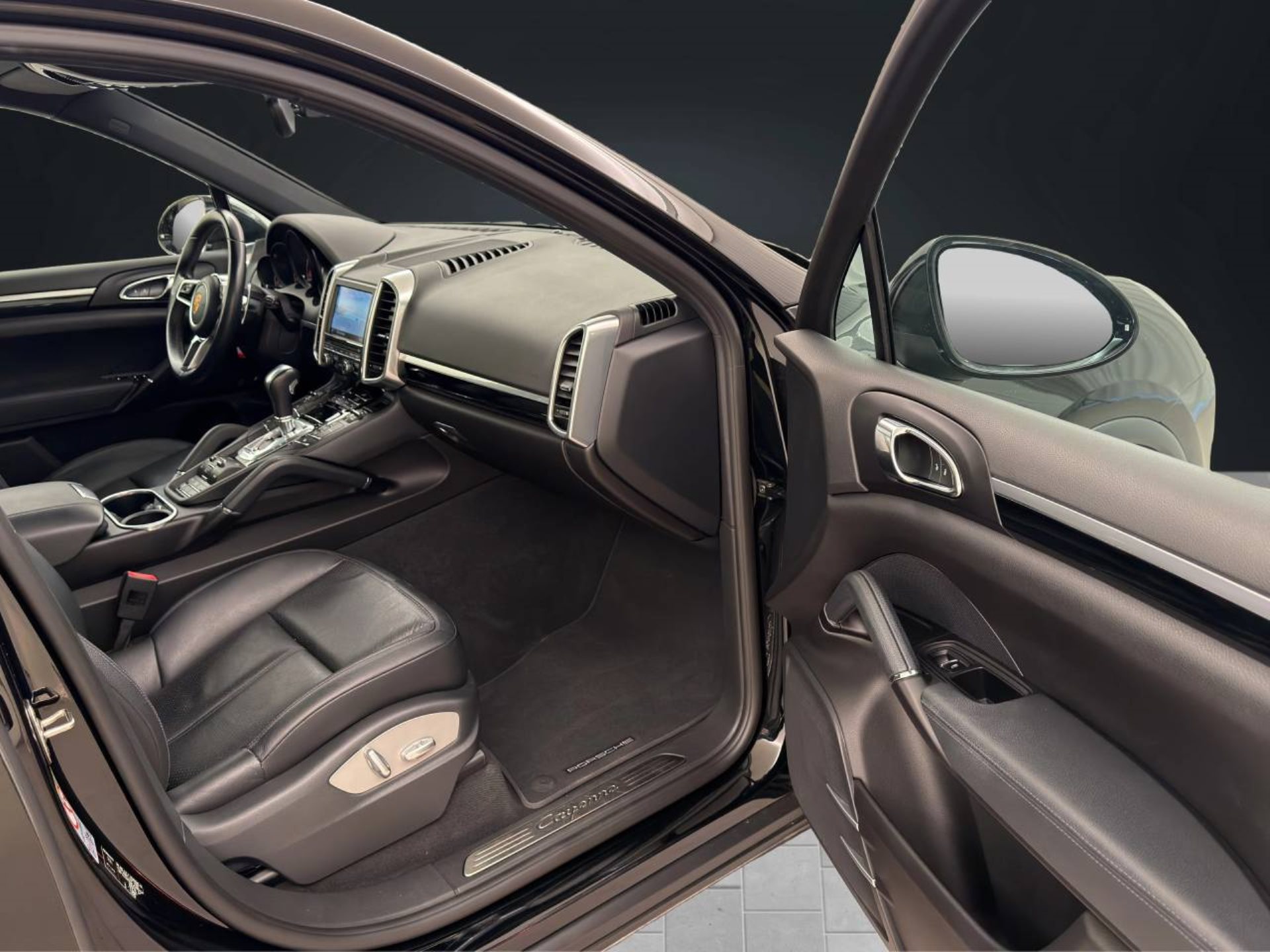 PORSCHE Cayenne Diesel-image-18