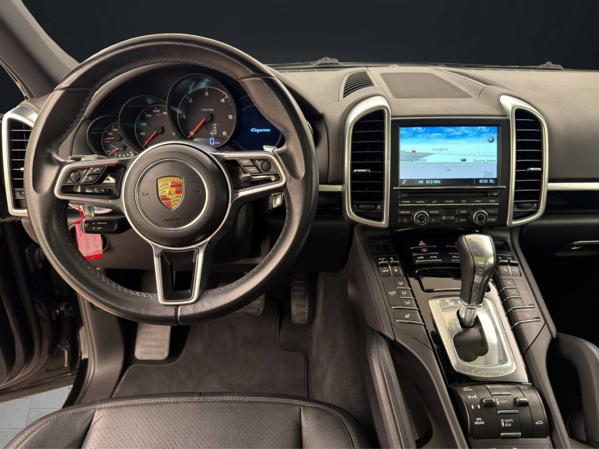 PORSCHE Cayenne Diesel-image-21