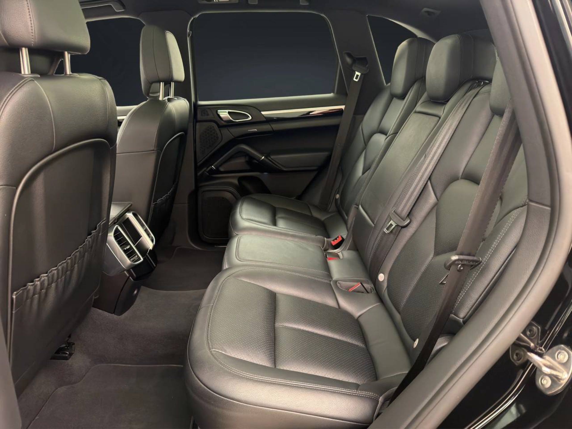 PORSCHE Cayenne Diesel-image-15