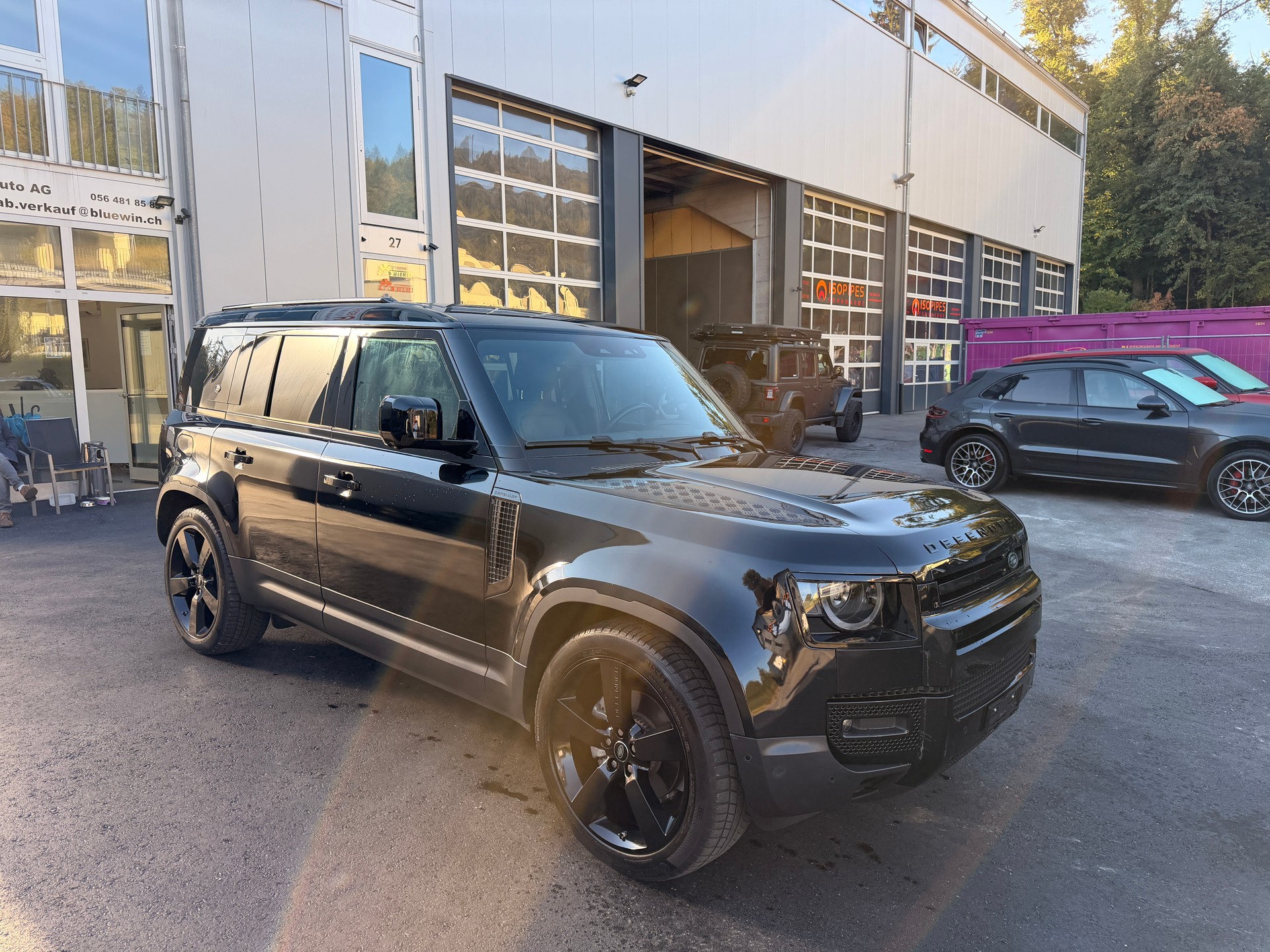 LAND ROVER Defender 110 P300 Si4 X-Dynamic HSE AT8 7-PLÄTZER-image-7