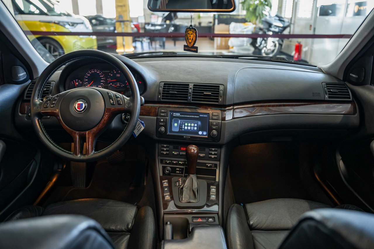 BMW-ALPINA B3 3.3 X Touring S.Tronic-image-11