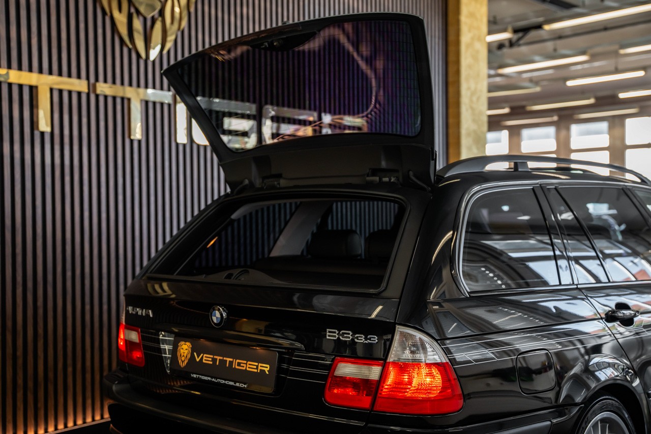 BMW-ALPINA B3 3.3 X Touring S.Tronic-image-7