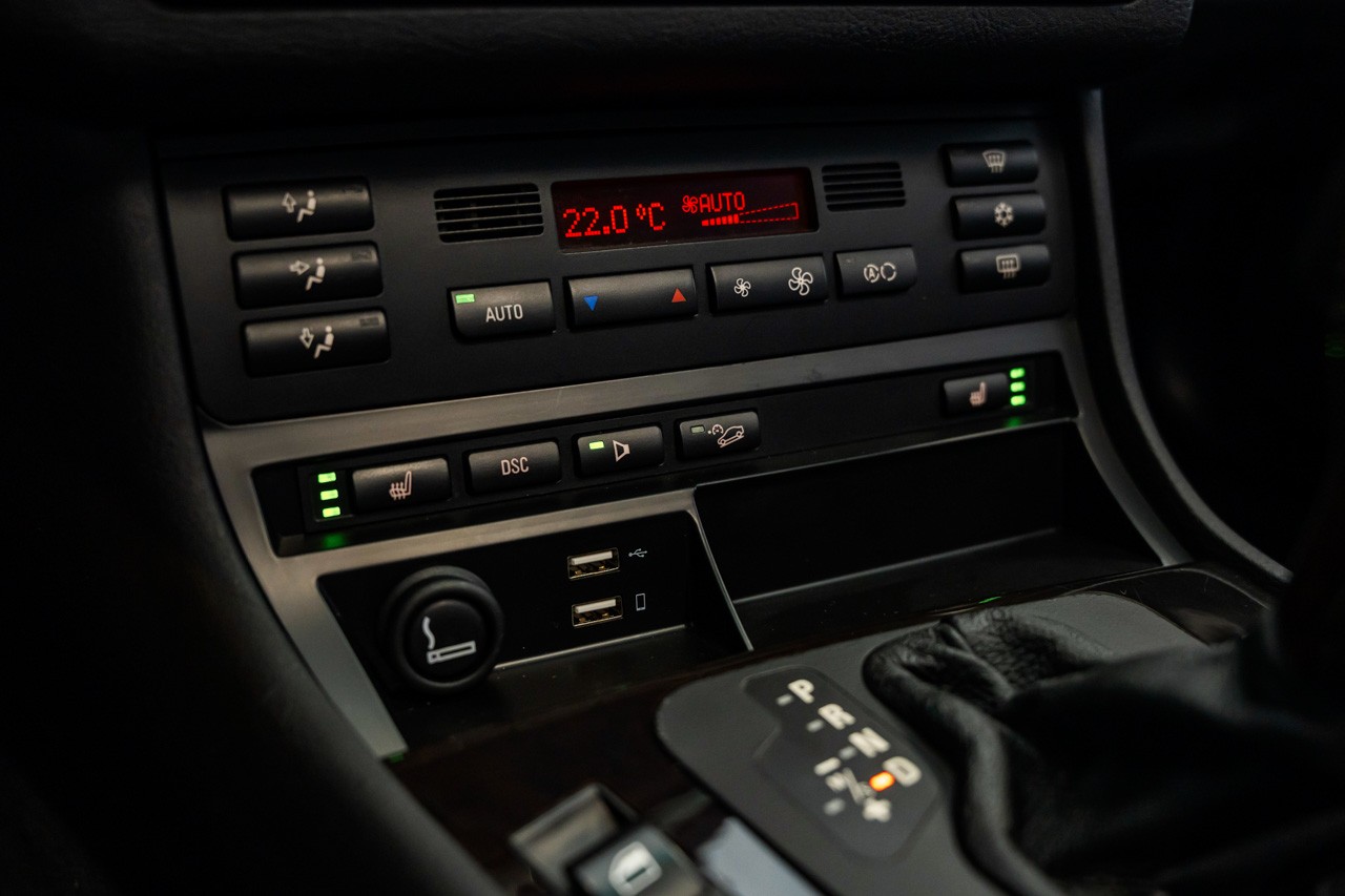 BMW-ALPINA B3 3.3 X Touring S.Tronic-image-32