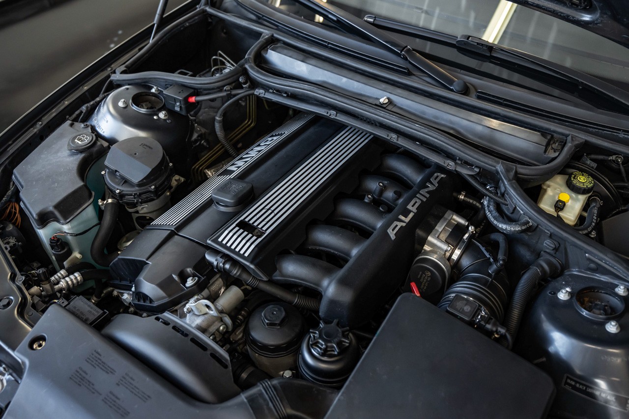 BMW-ALPINA B3 3.3 X Touring S.Tronic-image-36