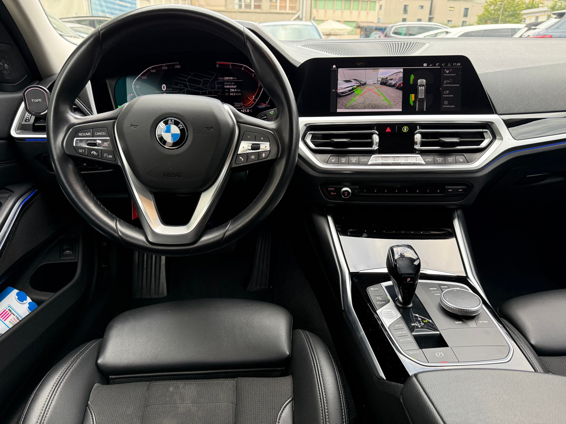 BMW 320d xDrive Touring Sport Line Steptronic-image-18