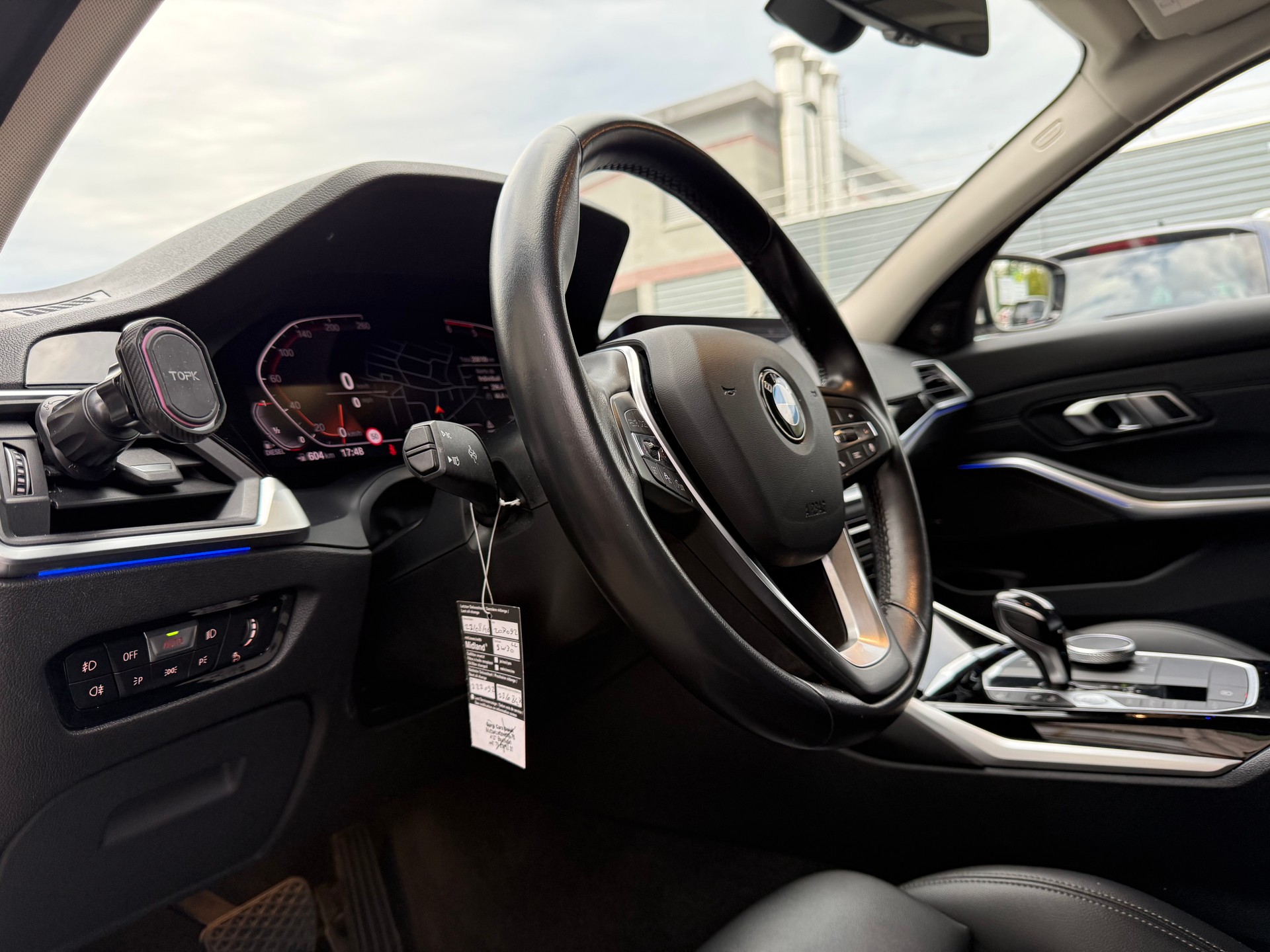BMW 320d xDrive Touring Sport Line Steptronic-image-17