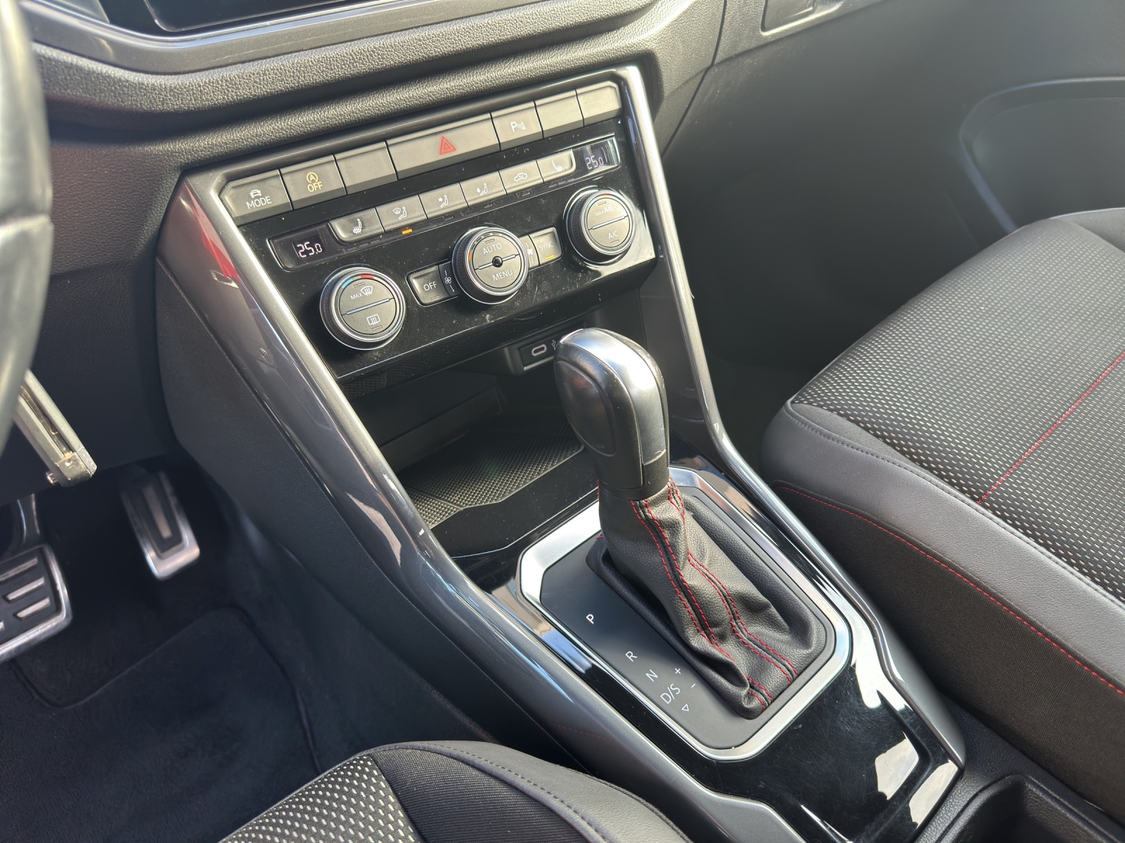 VW T-Roc 2.0 TDI SCR Sport DSG 4Motion-image-9