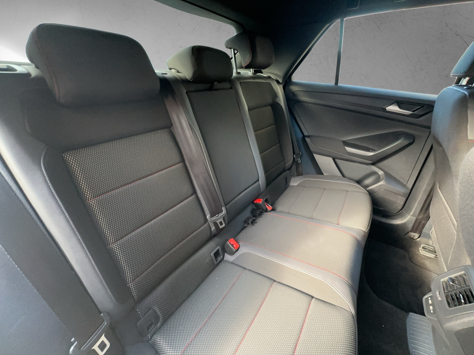 VW T-Roc 2.0 TDI SCR Sport DSG 4Motion-image-13