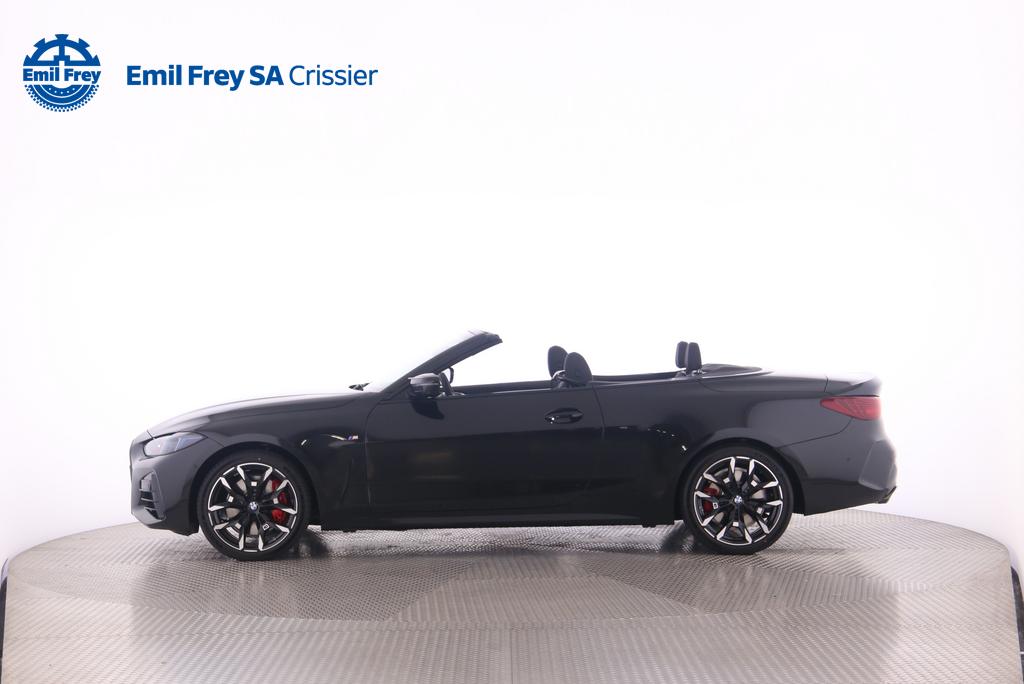 BMW M440i xDrive Cabrio-image-3