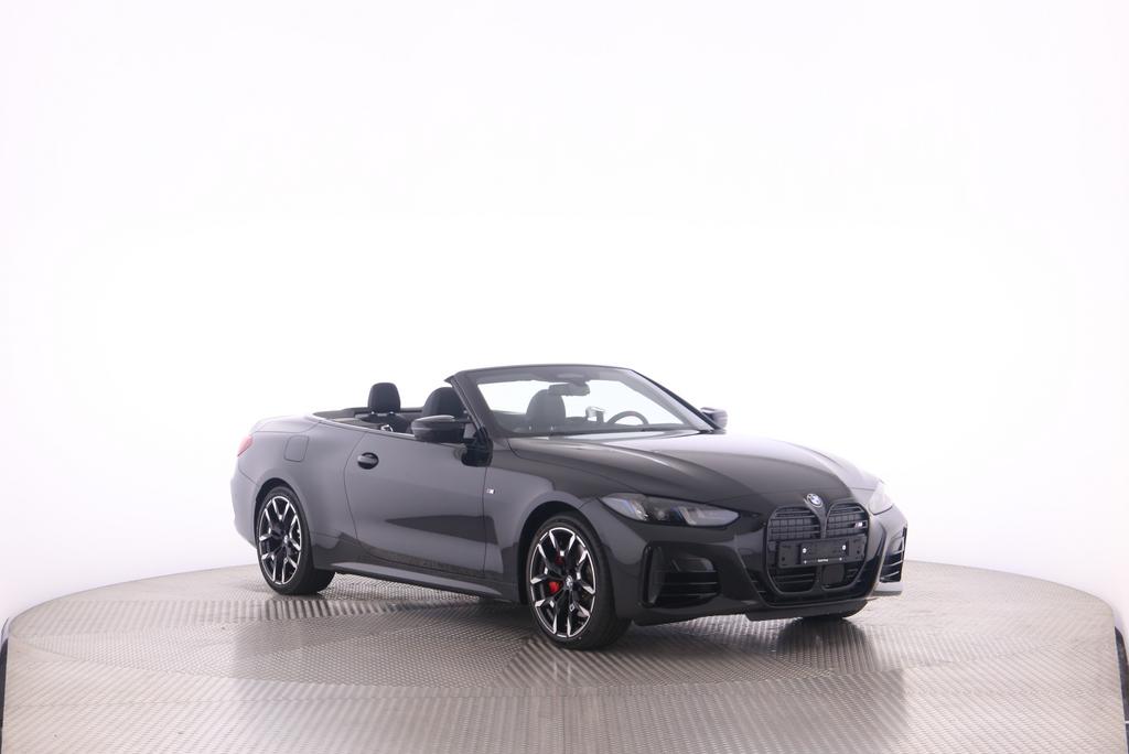BMW M440i xDrive Cabrio-image-18