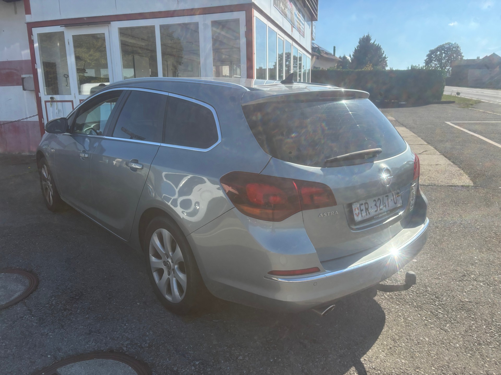 OPEL Astra SportsTourer 2.0 CDTi Automatic-image-1
