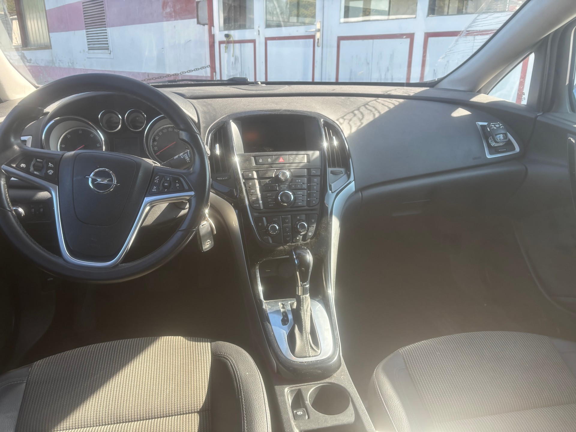 OPEL Astra SportsTourer 2.0 CDTi Automatic-image-10