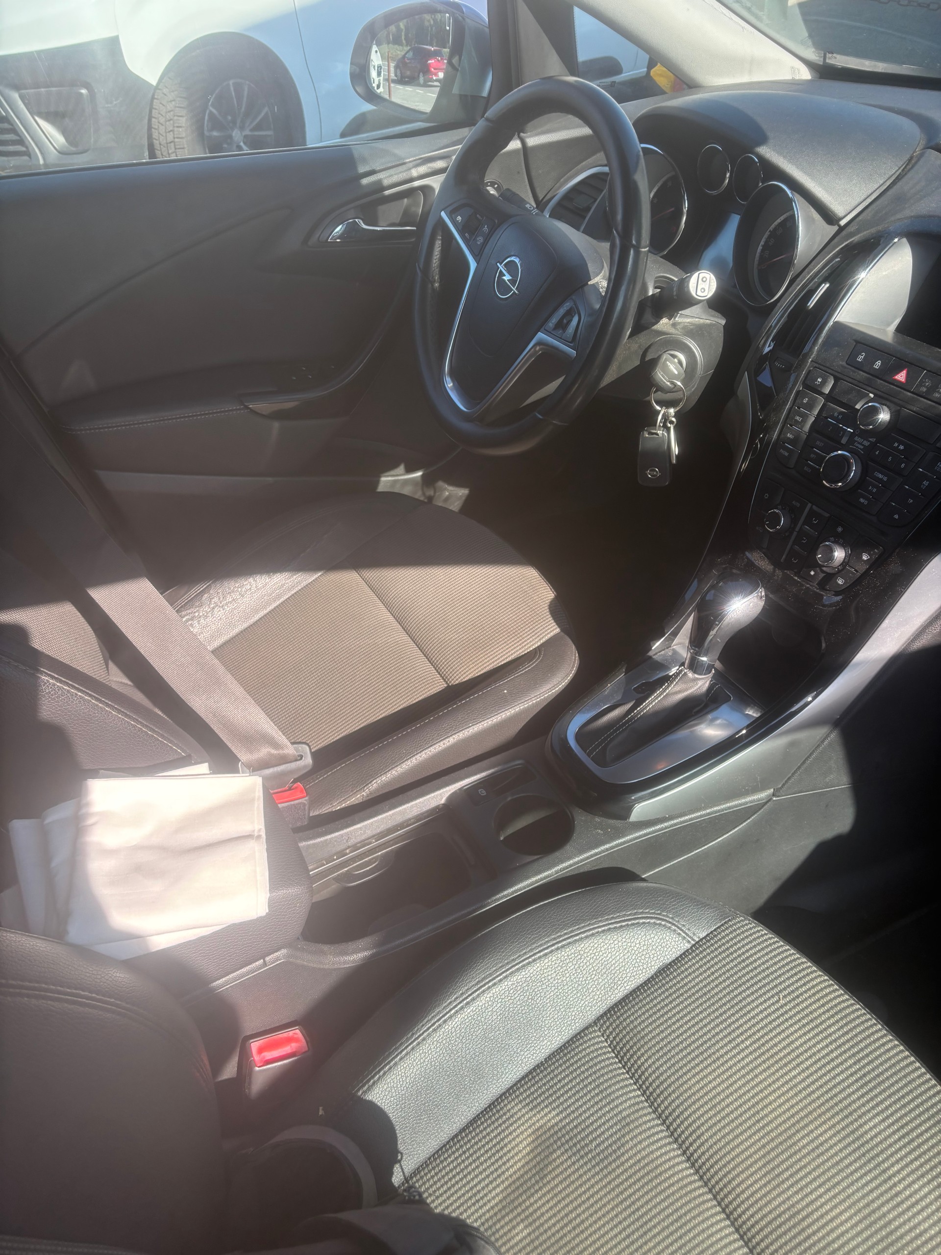 OPEL Astra SportsTourer 2.0 CDTi Automatic-image-11