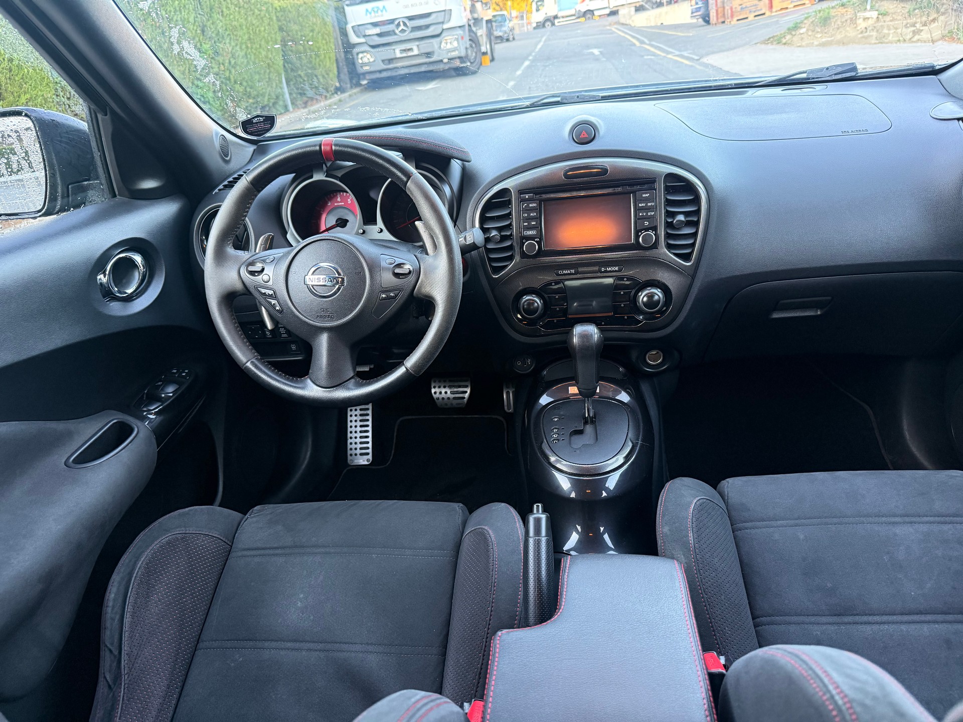 NISSAN Juke 1.6 DIG-T Nismo RS 4x4 Xtronic M-CVT-image-9