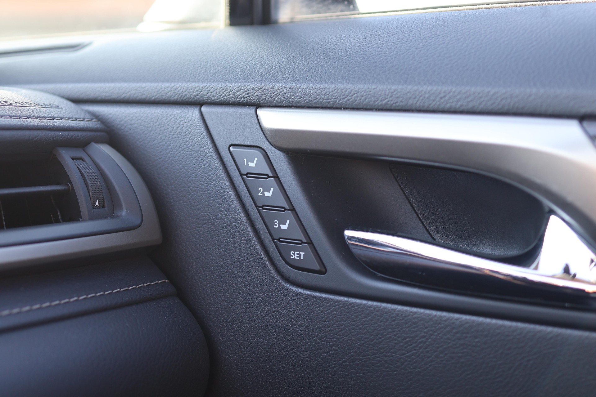 LEXUS RX 450h Excellence * PANORAMADACH * HEAD-UP DISPLAY *-image-23