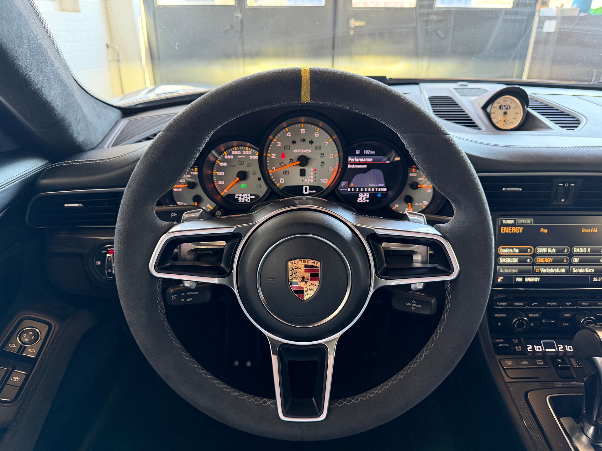 PORSCHE GT3 RS-image-10