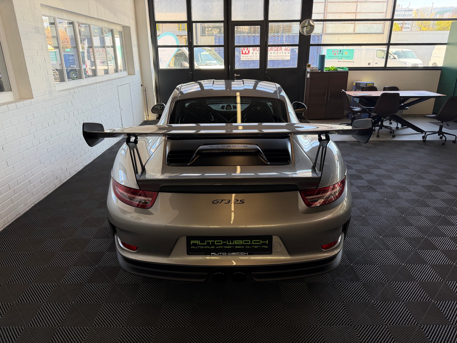 PORSCHE GT3 RS-image-3