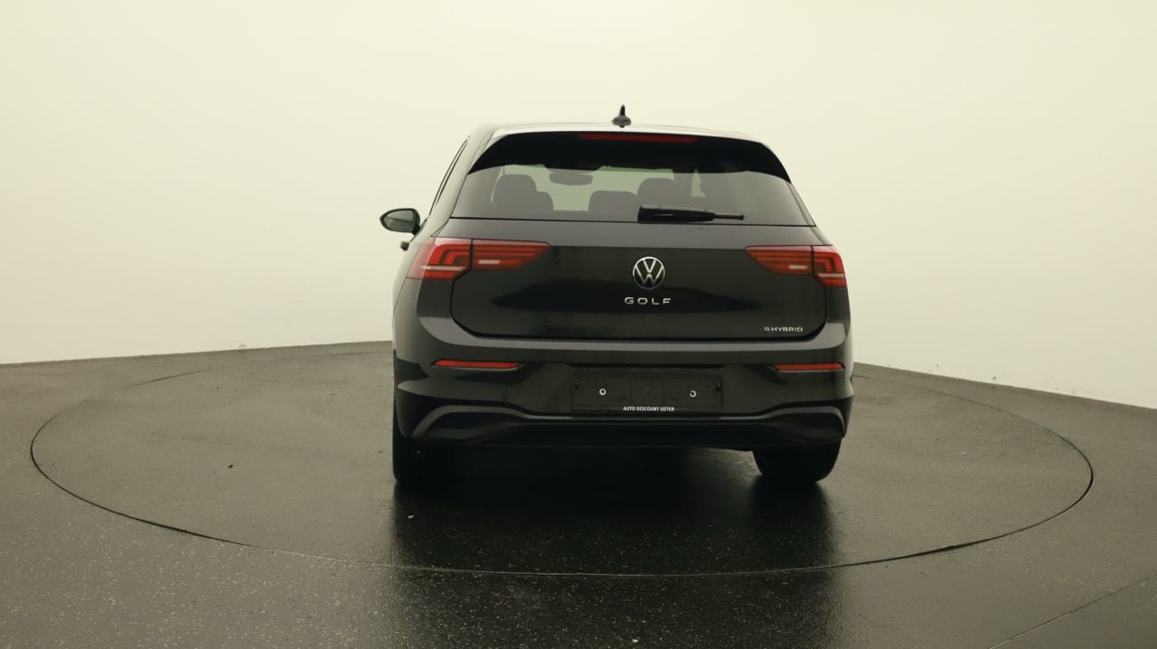 VW Golf 1.5 TSI PHEV Edition-image-3