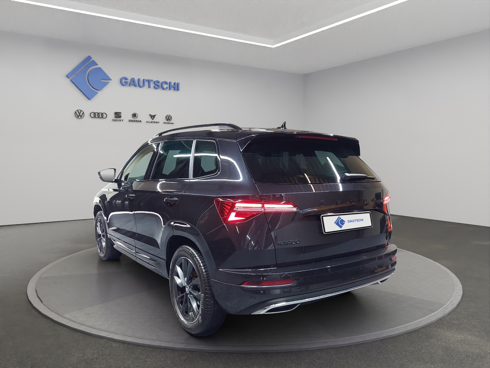 SKODA Karoq 2.0 TSI SportLine 4x4 DSG-image-2