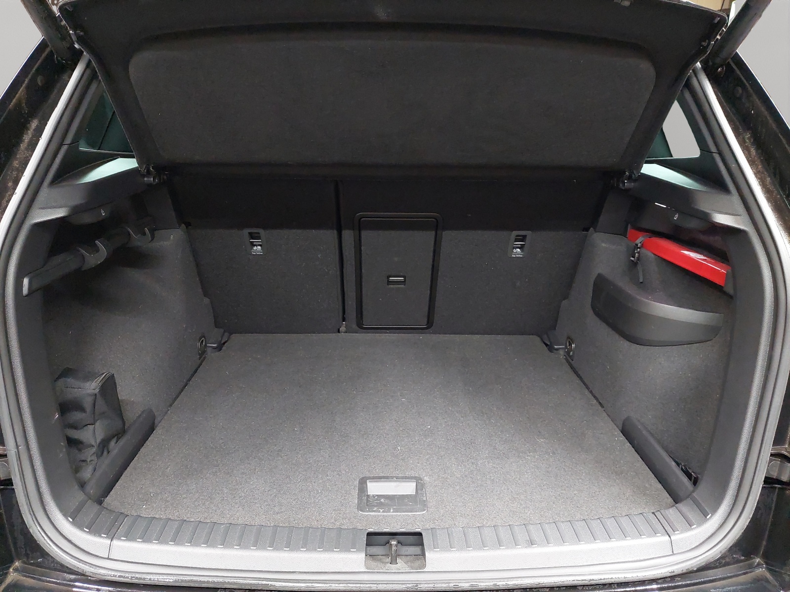 SKODA Karoq 2.0 TSI SportLine 4x4 DSG-image-10
