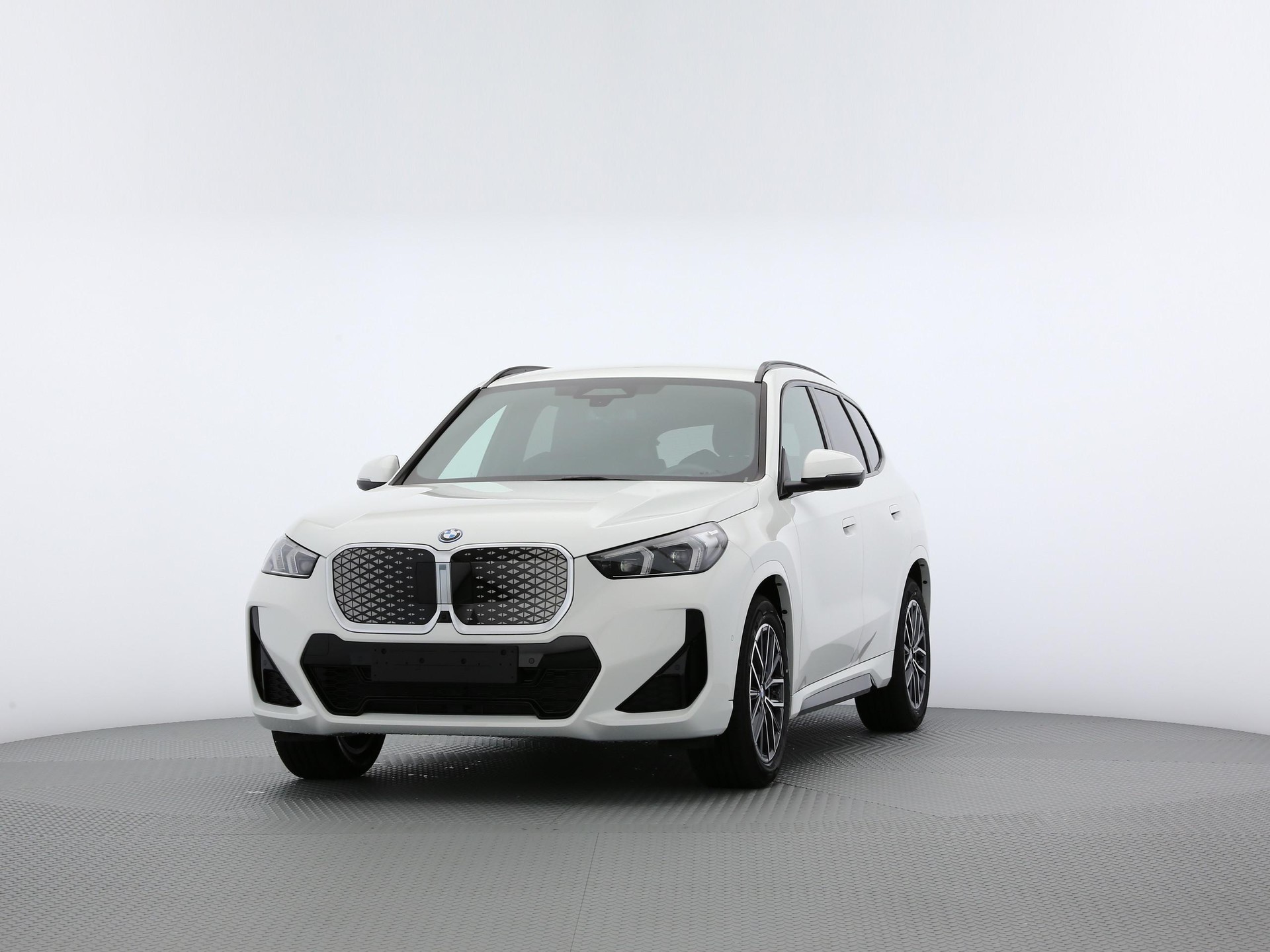 BMW iX1 U11 20 eDrive-image-6