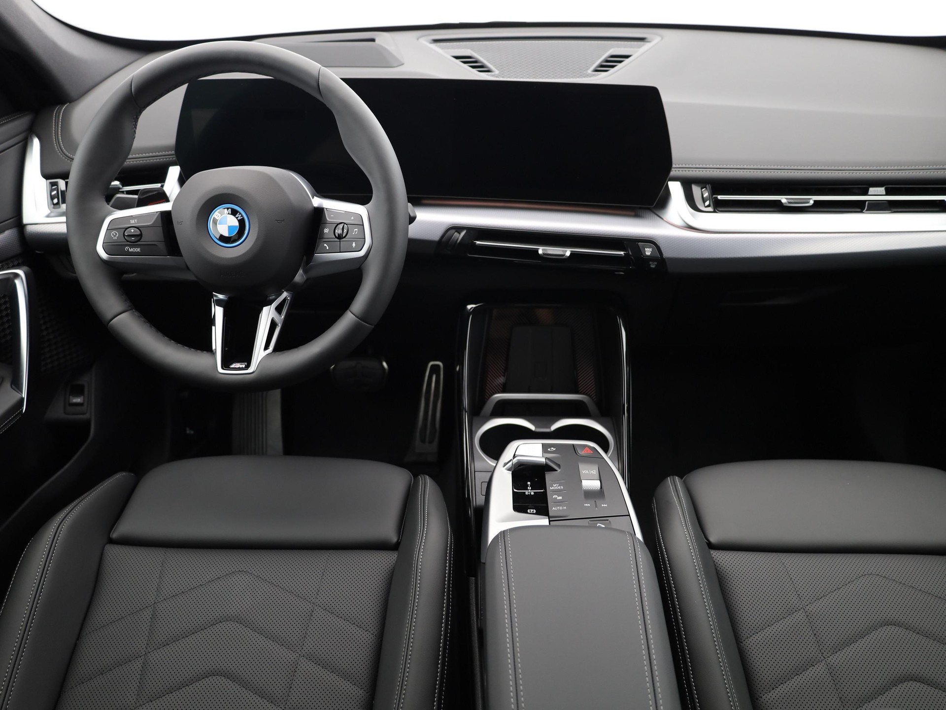 BMW iX1 U11 20 eDrive-image-5