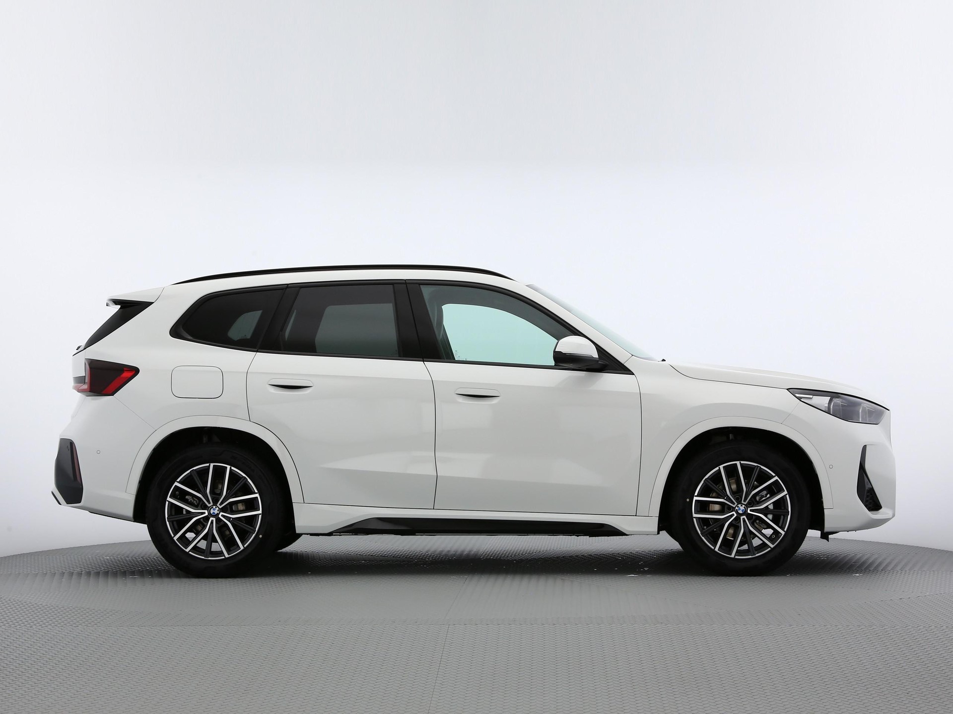 BMW iX1 U11 20 eDrive-image-23
