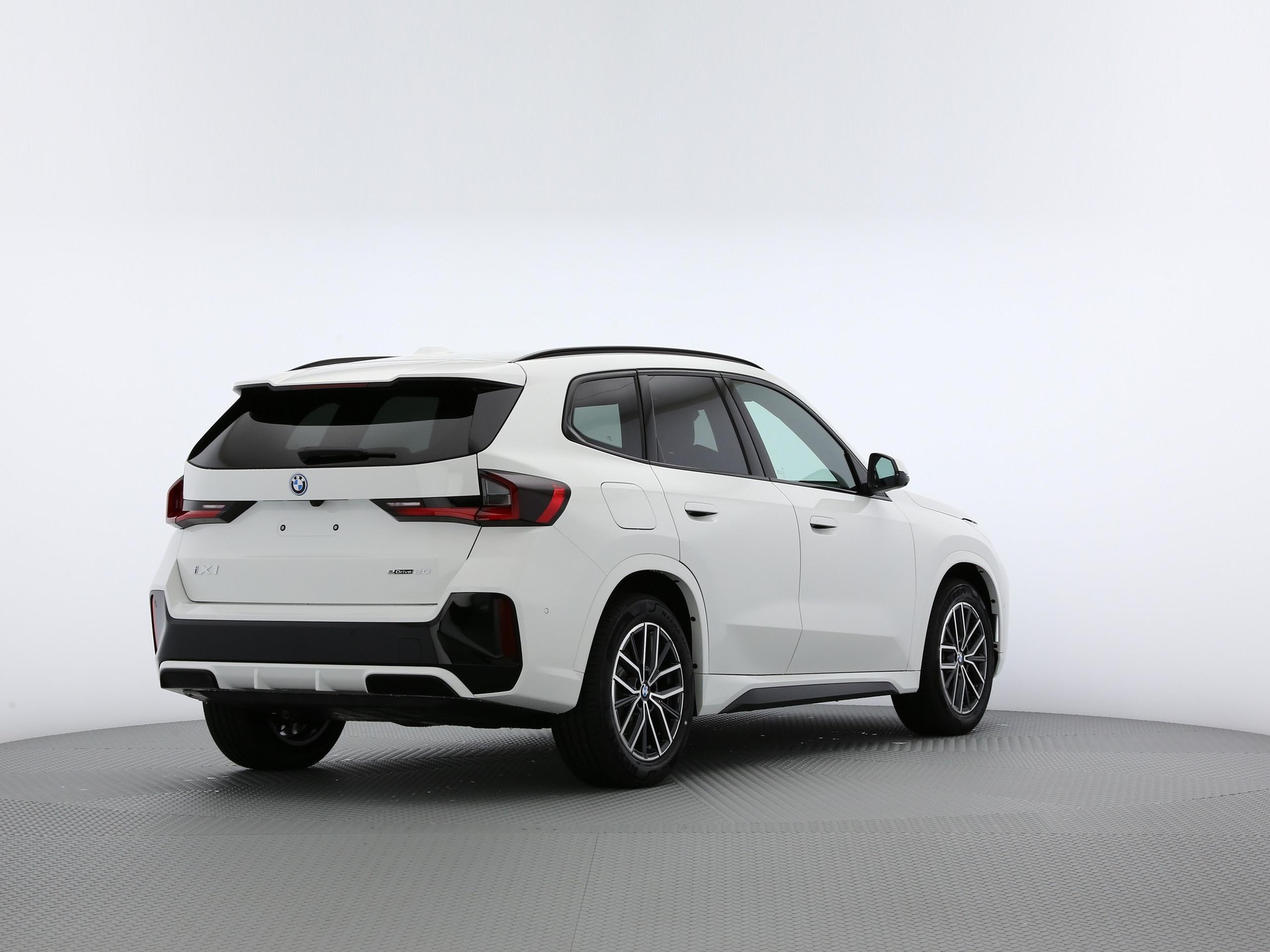 BMW iX1 U11 20 eDrive-image-19