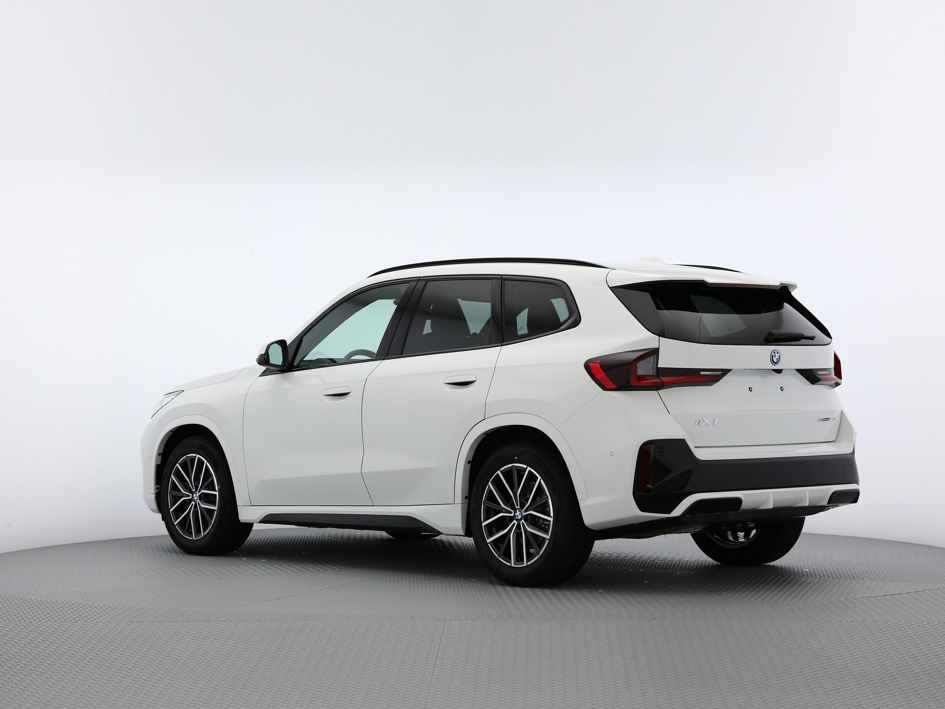 BMW iX1 U11 20 eDrive-image-14