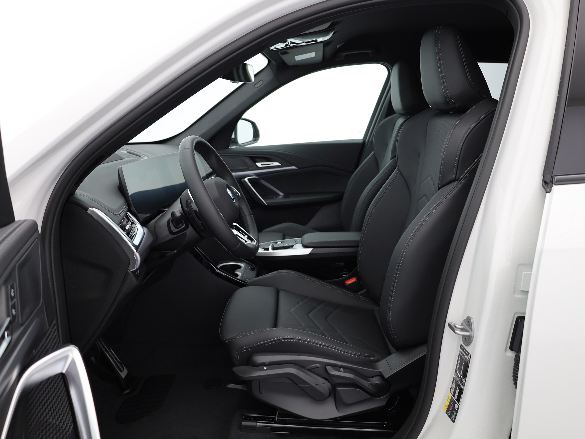 BMW iX1 U11 20 eDrive-image-4