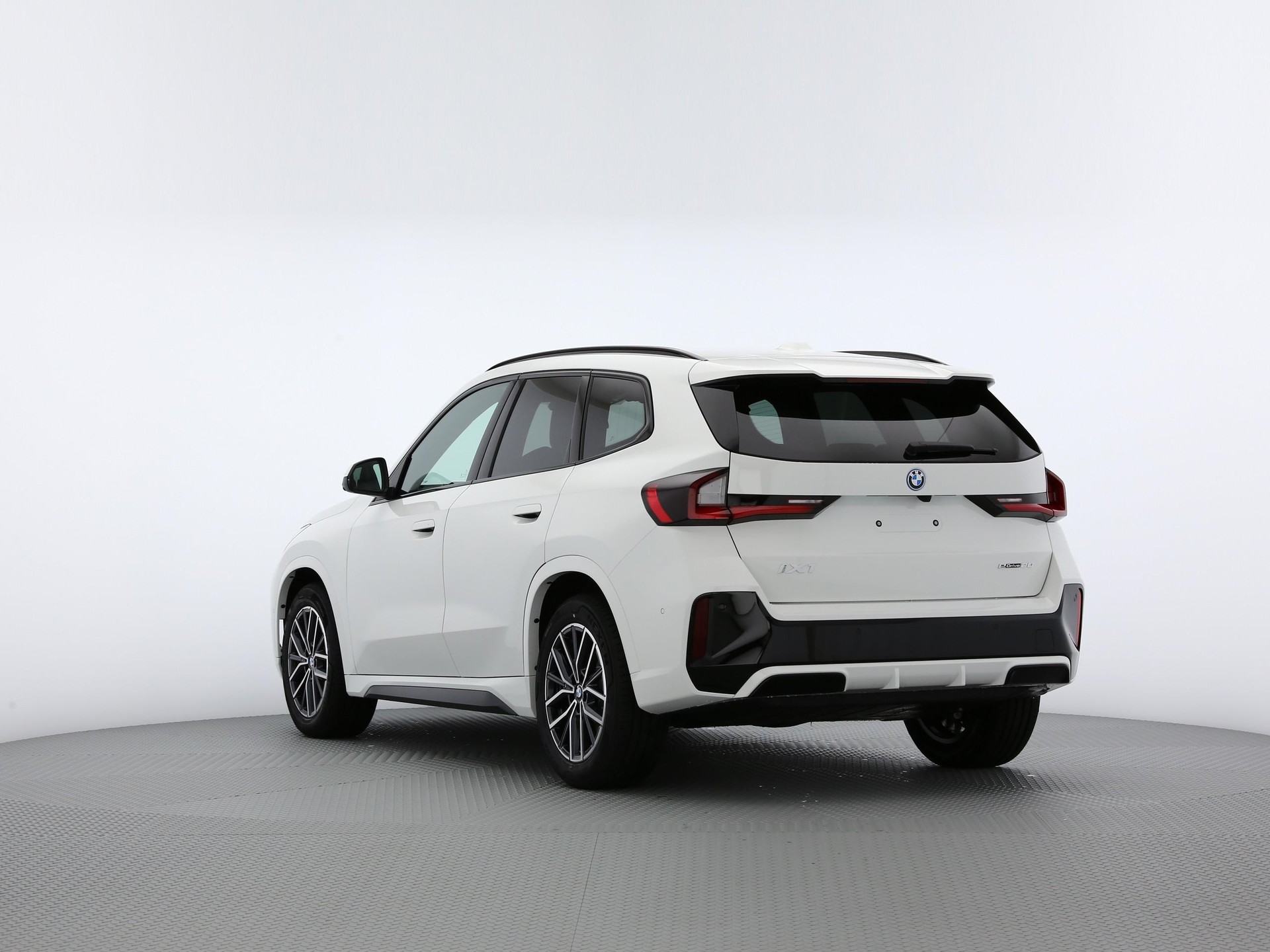 BMW iX1 U11 20 eDrive-image-15