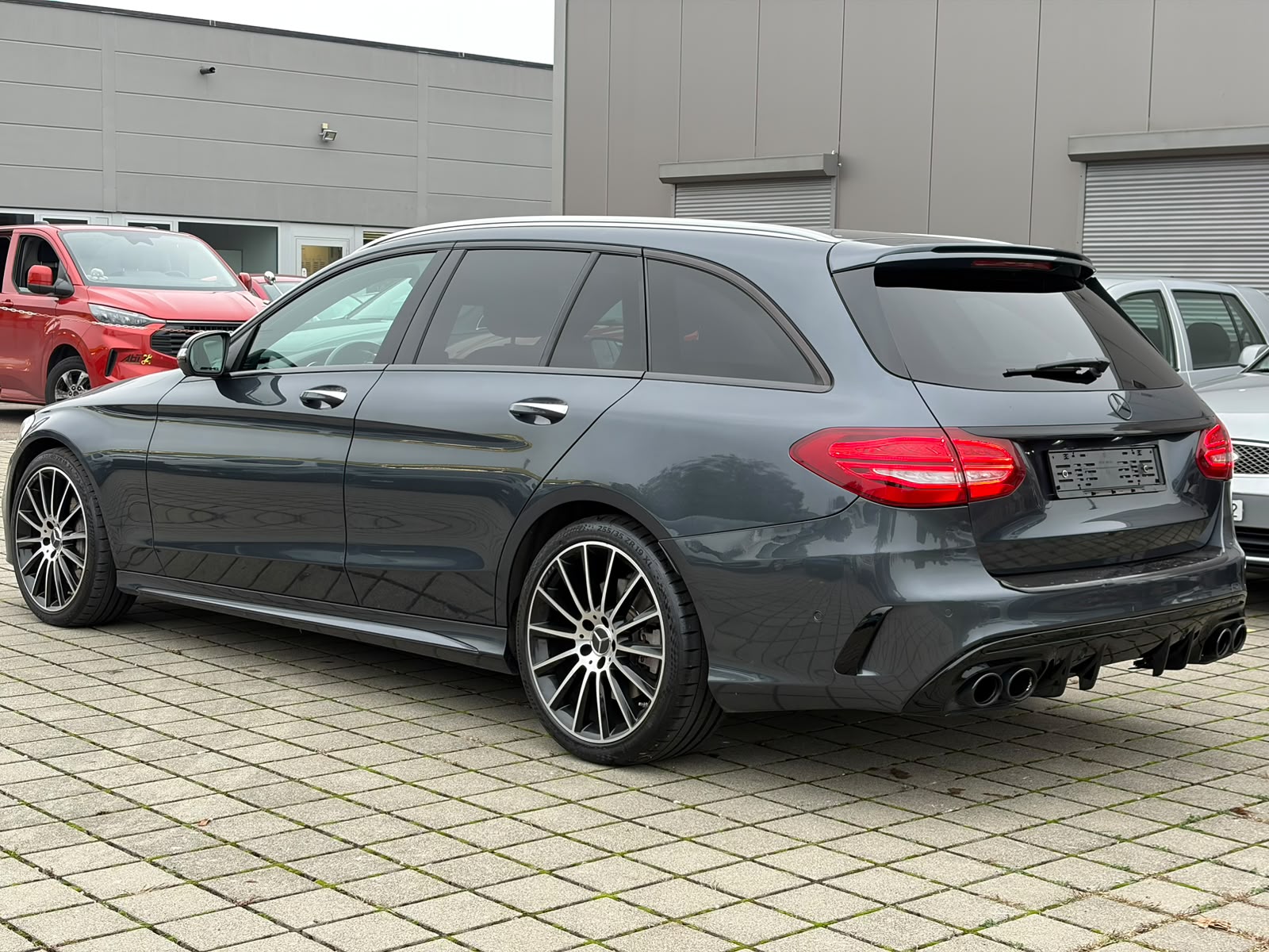 MERCEDES-BENZ C 450 AMG 4Matic 7G-Tronic-image-5